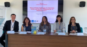 Group Photo: Dr Wulf Reiners, head of the 'Managing Global Governance' programme (MGG), co-editor Associate Prof. Dr. Ebru Turhan (TDU), German Ambassador Jürgen Schulz, Turkish Deputy Foreign Minister Faruk Kaymakçı