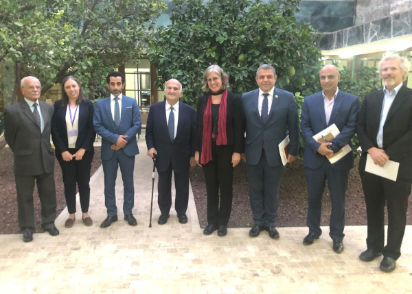 Photo: Group Photo, Ines Dombrowsky and her Jordanian partner organisations, the West Asia-North Africa (WANA) Institute and the Inter-Islamic Network on Water Resources Development and Management (INWRDAM), briefed HRH El Hassan bin Talal on the discussion