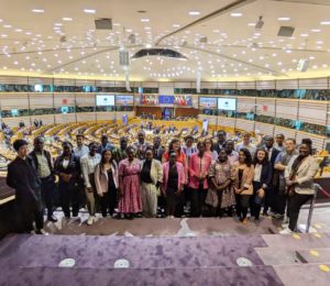 Groupphoto: Participants of the Shaping Futures Academy at the EU Parliament in Brussels.