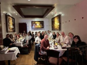 Photo: Informelles Vernetzungstreffen beim Abendessen mit der deutschen Delegation in New York.