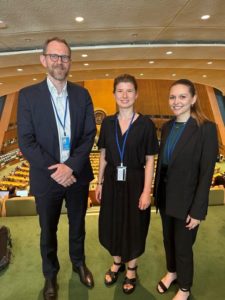 Photo: Team from the SDSN Germany office at the UN General Assembly Hall: Dr Axel Berger, Tabea Waltenberg, Sarah Löpelt. 