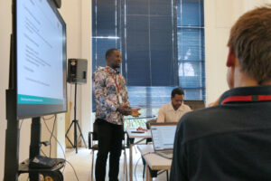 Photo: A presentation during the visit of the African Union.