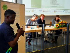 Photo: Poster presentatio at the Tropentag-Conference in Bonn