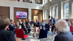 Disucssion circle on the Senghaas Symposium