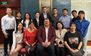 Gruppenphoto: Die IDOS Forscher Sven Grimm und Wulf Reiners mit Kolleg*innen aus Forschungseinrichtungen aus dem MGG-Netzwerk in China.