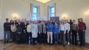 Gruppenphoto: Teilnehmende und Organisator*innen des dritten Workshops zum Thema “Economic Research for Development and Sustainability”.