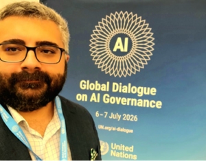 Photo: Semuhi Sinanoglu beim UN Global Dialogue on AI Governance.